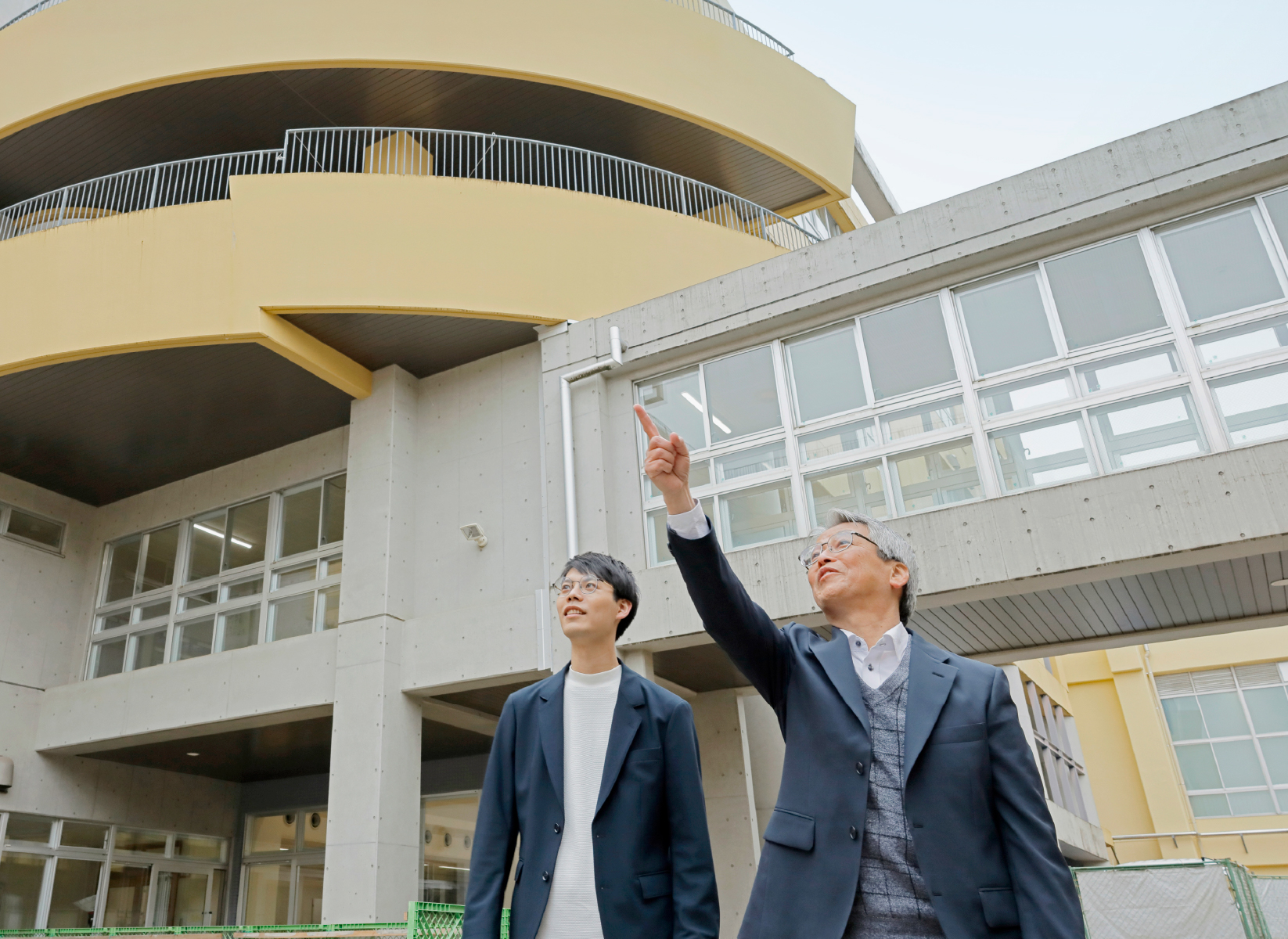 �ʐ^�@����Ȃ񃍁[�h���猩��Z�ɁB��L�̒����ƃe���X�̋Ȑ��̑Δ䂪�����B